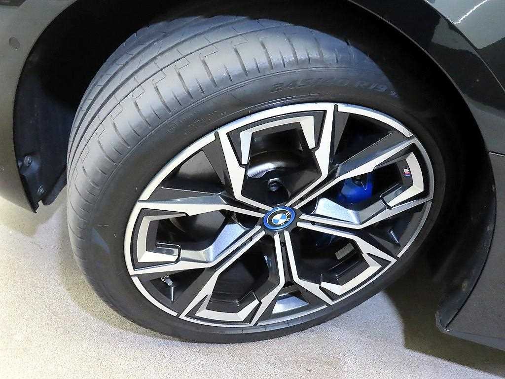 BMW i4 eDrive 40 M 스포츠 프로 이미지 20