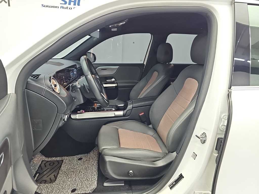 벤츠 EQB EQB (X243) EQB 300 4MATIC 이미지 10