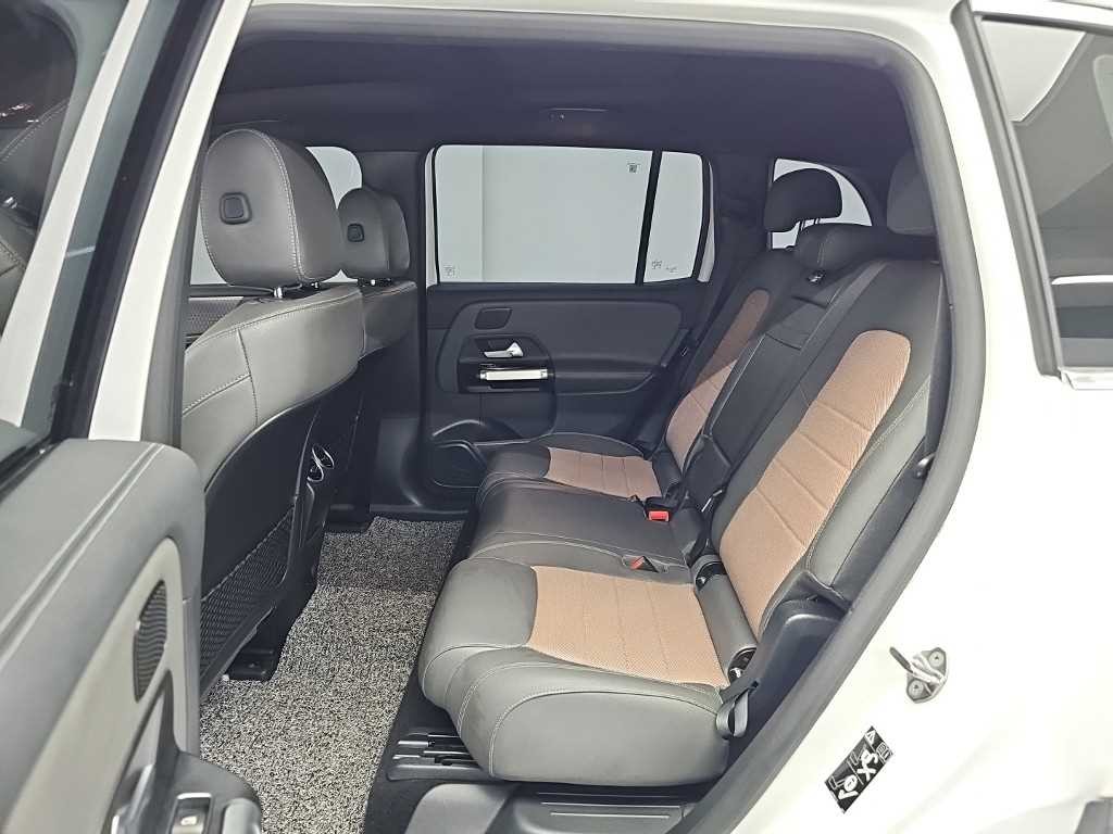 벤츠 EQB EQB (X243) EQB 300 4MATIC 이미지 11