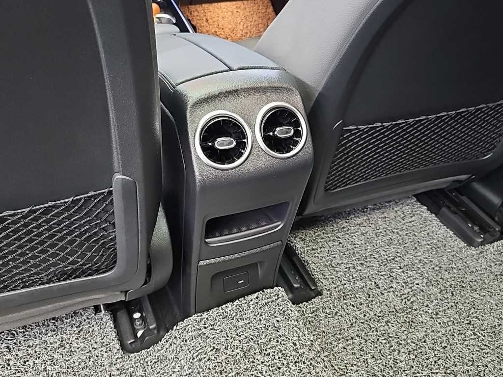 벤츠 EQB EQB (X243) EQB 300 4MATIC 이미지 12