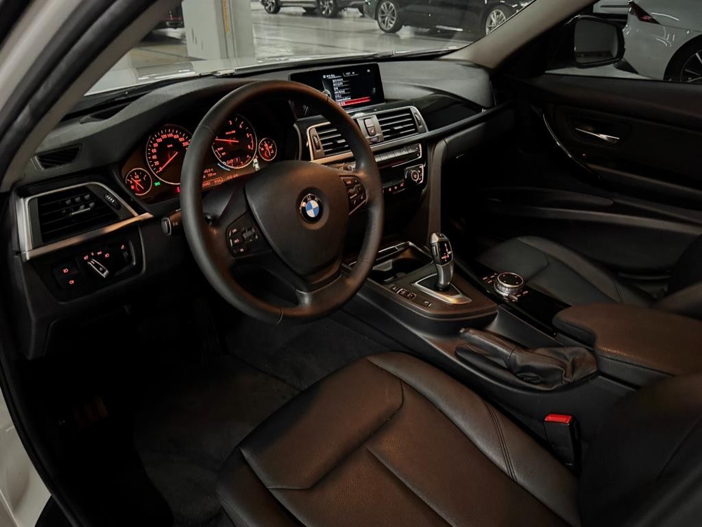 BMW 3시리즈 3시리즈 (F30) 320d 이미지 10