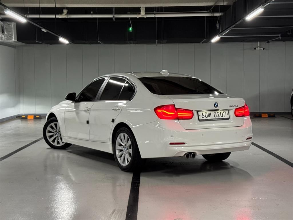 BMW 3시리즈 3시리즈 (F30) 320d 이미지 2