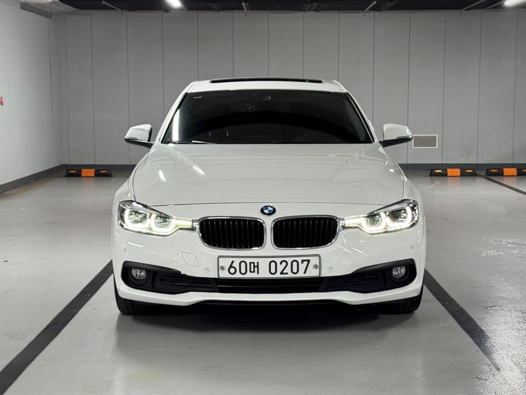 BMW 3시리즈 3시리즈 (F30) 320d 이미지 4