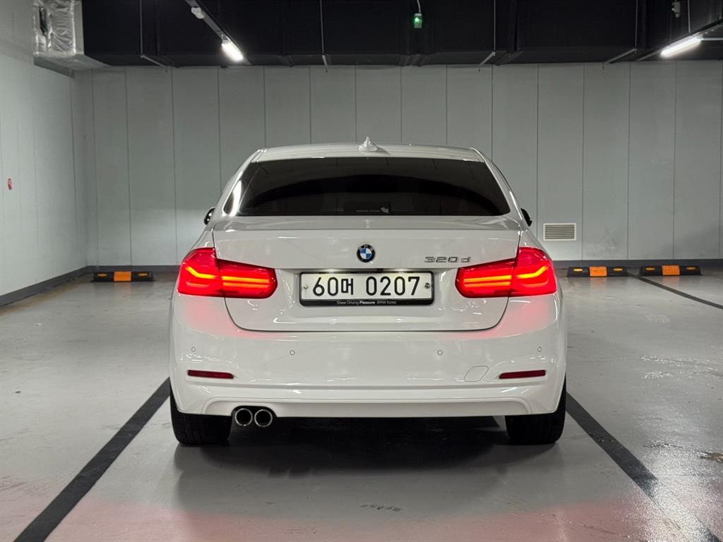BMW 3시리즈 3시리즈 (F30) 320d 이미지 5