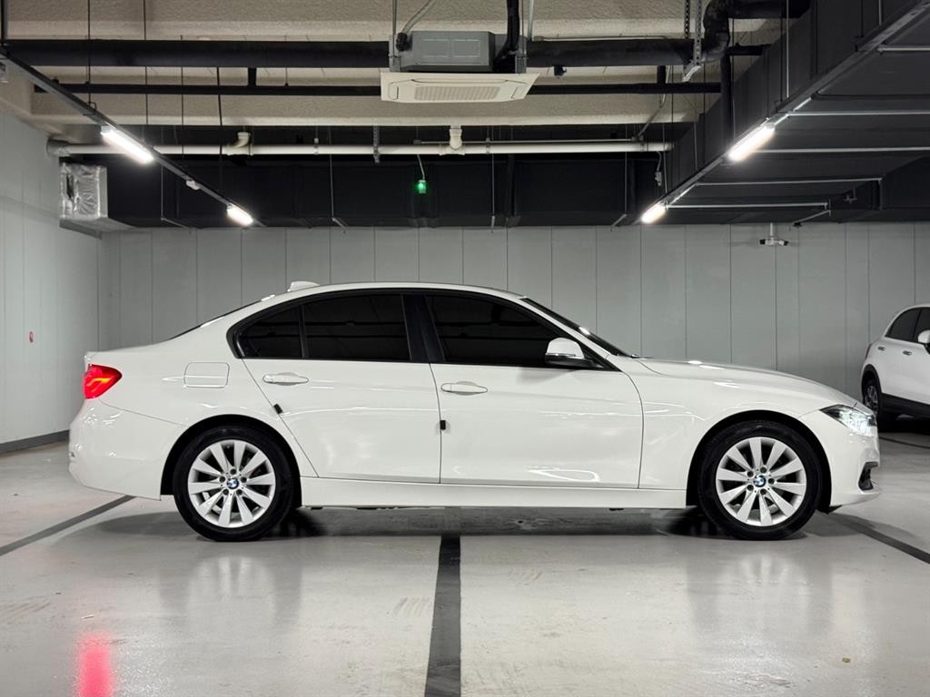 BMW 3시리즈 3시리즈 (F30) 320d 이미지 6