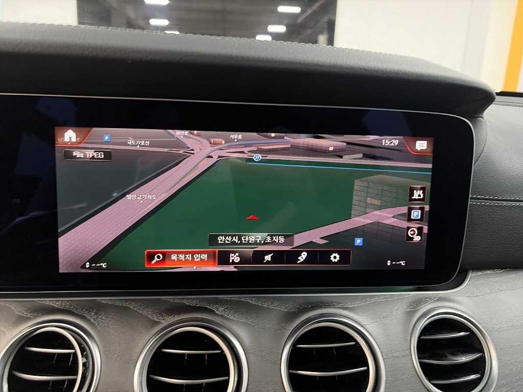 벤츠 E 클래스 E-클래스 W213 E350 4MATIC 아방가르드 이미지 17