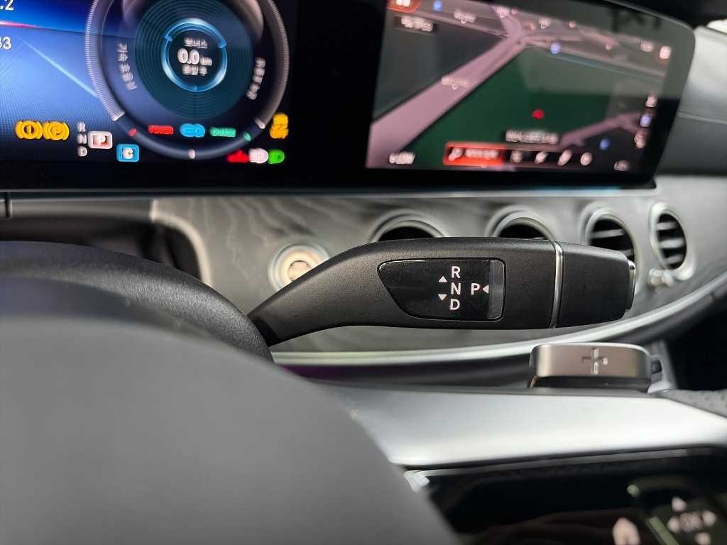 벤츠 E 클래스 E-클래스 W213 E350 4MATIC 아방가르드 이미지 8
