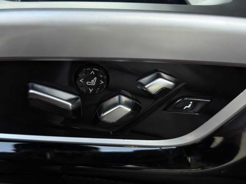 BMW 7시리즈 7시리즈 (G11) 750Li xDrive 비전 100 에디션 이미지 14