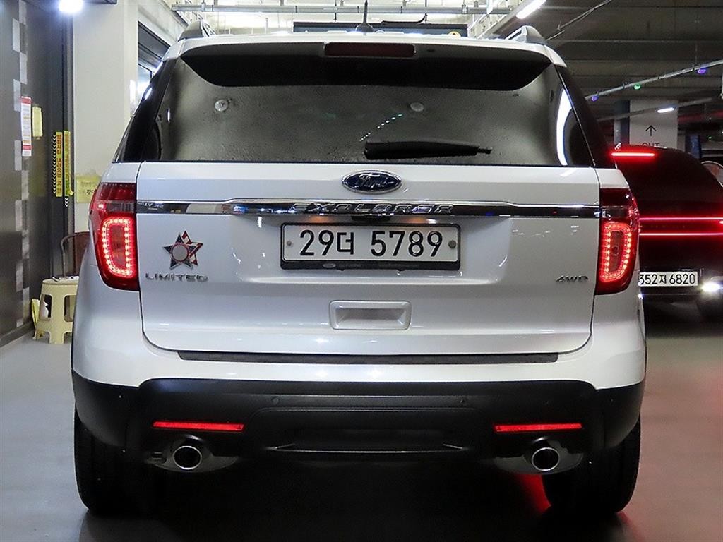 포드 익스플로러 3.5 리미티드 4WD 이미지 5
