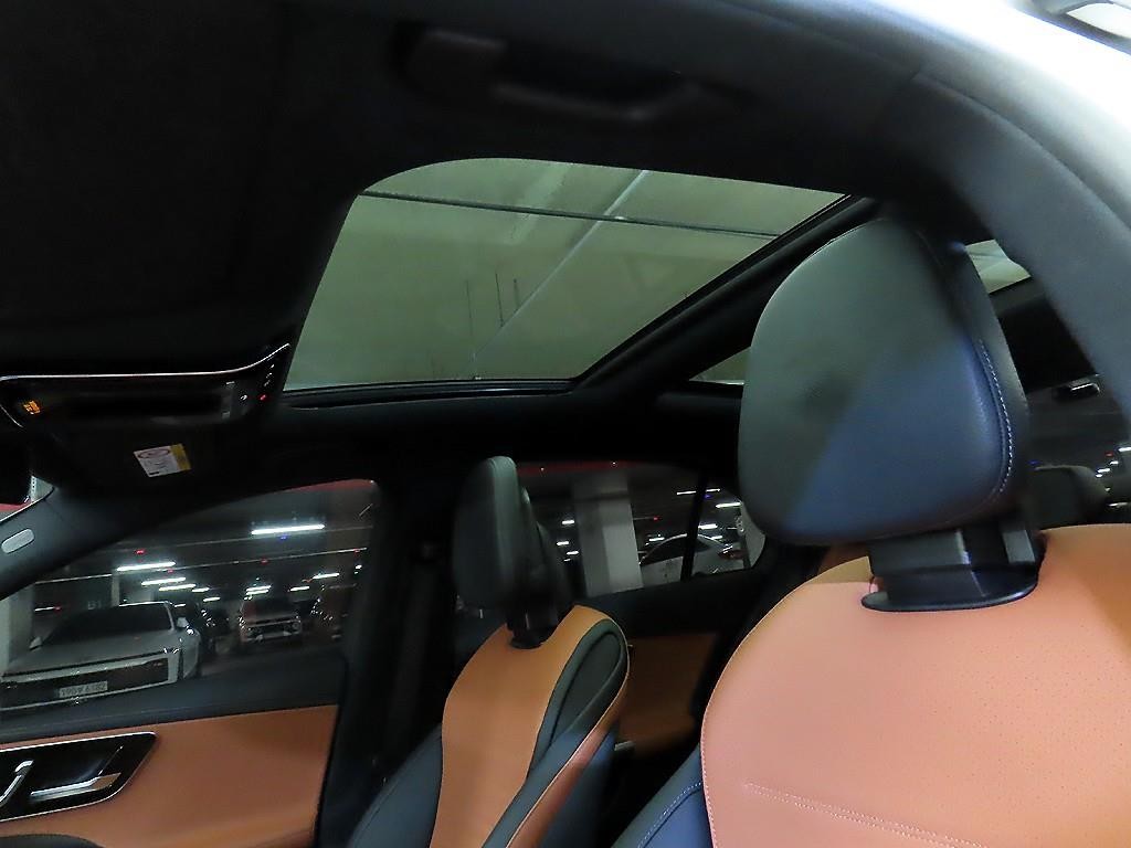 벤츠 C 클래스 C클래스 W206 C300 4MATIC 아방가르드 이미지 17