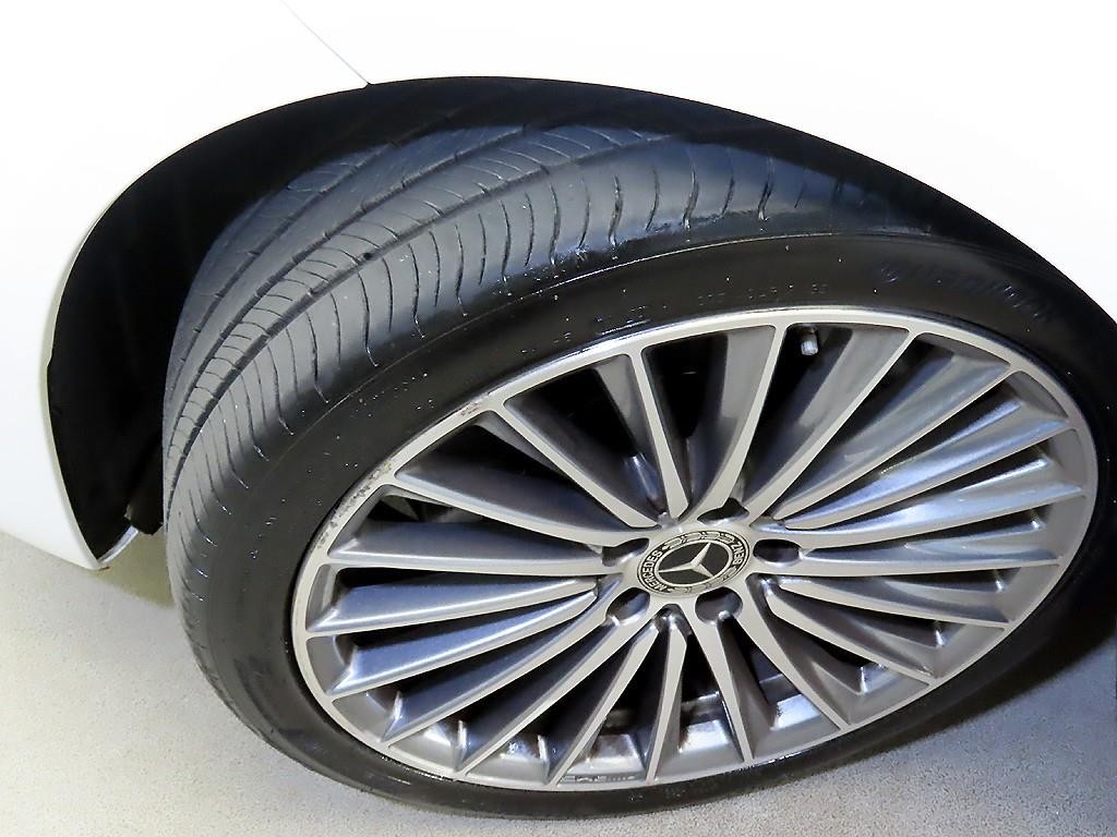 벤츠 C 클래스 C클래스 W206 C300 4MATIC 아방가르드 이미지 20