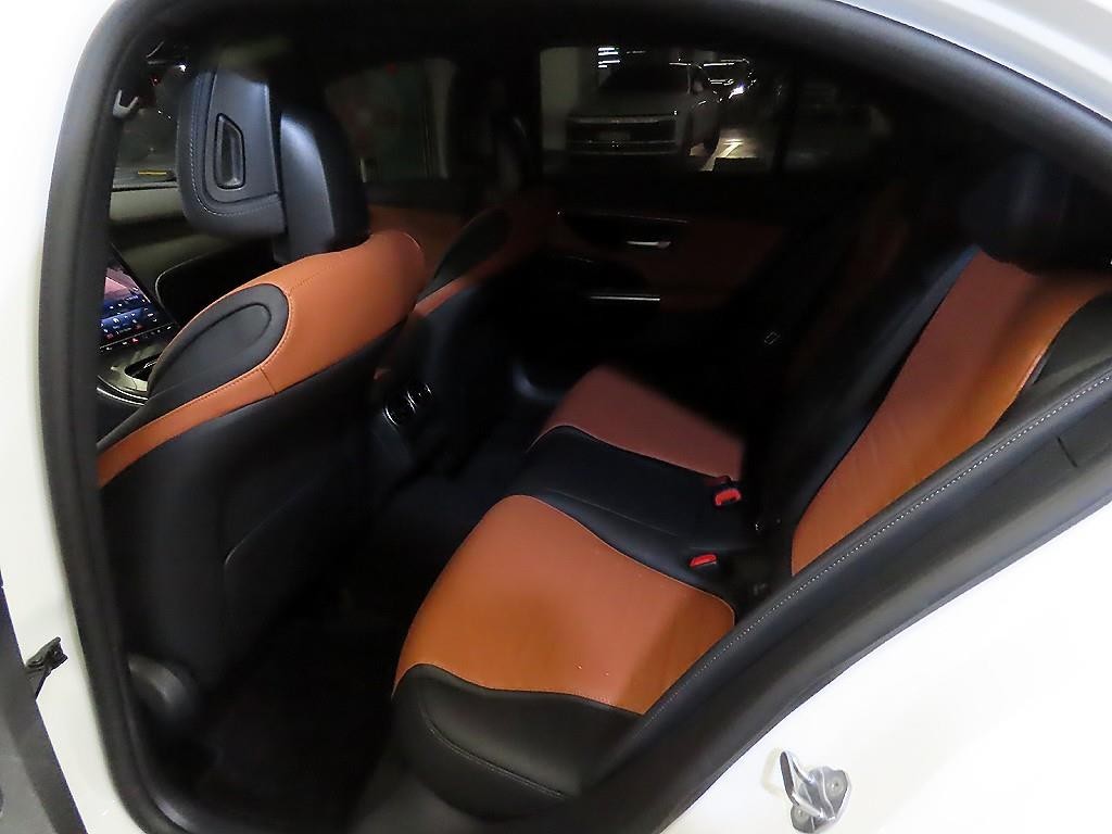 벤츠 C 클래스 C클래스 W206 C300 4MATIC 아방가르드 이미지 7