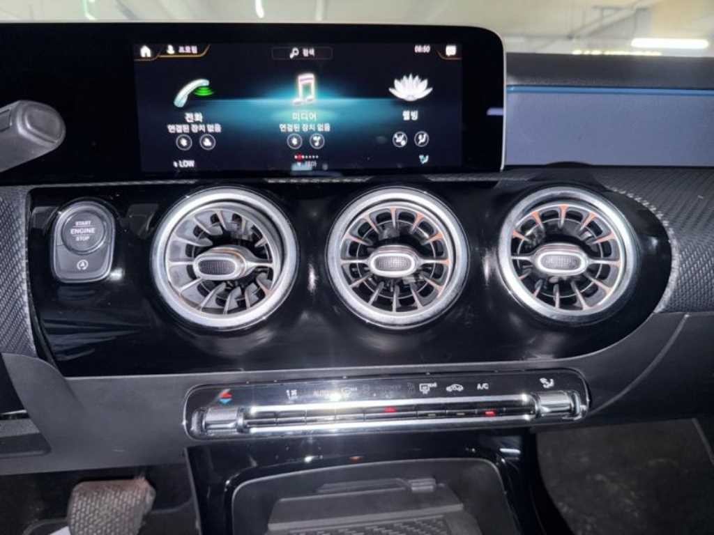 벤츠 A 클래스 A클래스 W177 A220 해치백 이미지 15