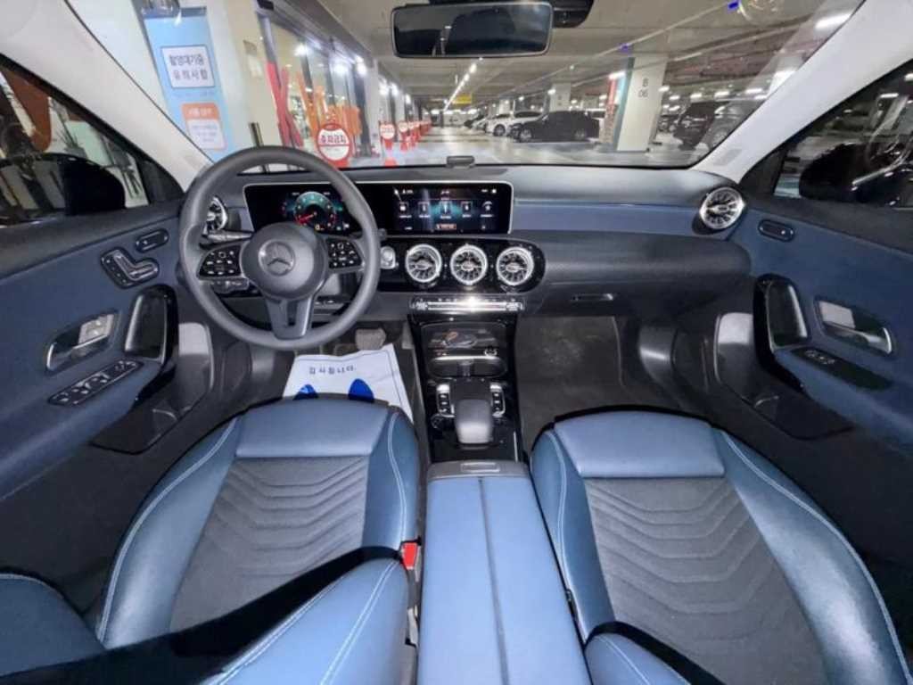 벤츠 A 클래스 A클래스 W177 A220 해치백 이미지 5