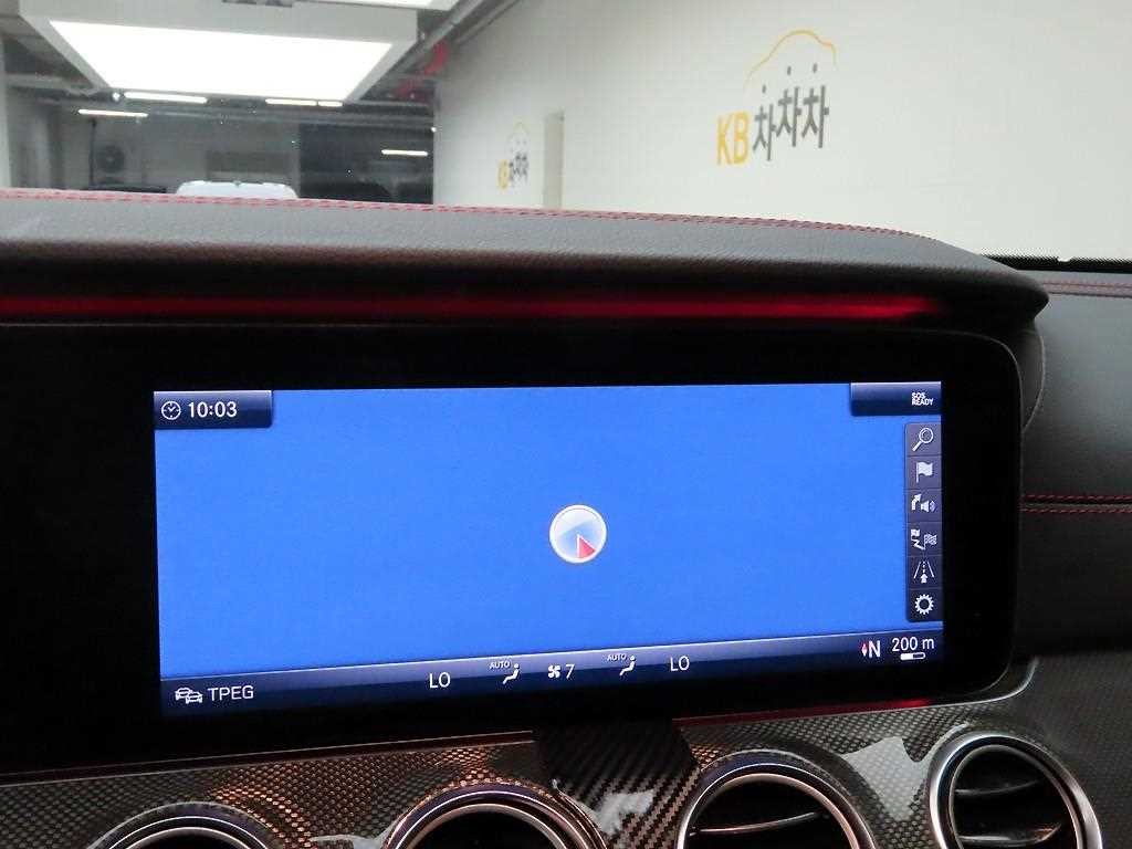 벤츠 E 클래스 E-클래스 W213 E43 AMG 4MATIC 이미지 8