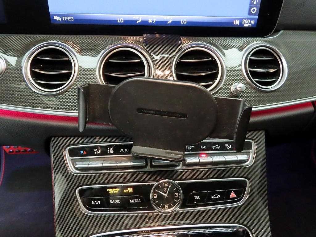 벤츠 E 클래스 E-클래스 W213 E43 AMG 4MATIC 이미지 9