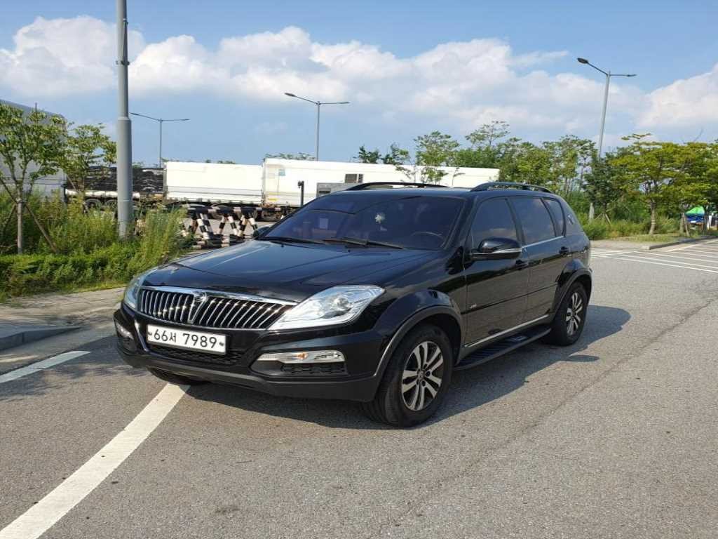 KG모빌리티(쌍용) 렉스턴 렉스턴W 2.0  4WD RX7 럭셔리 이미지 1