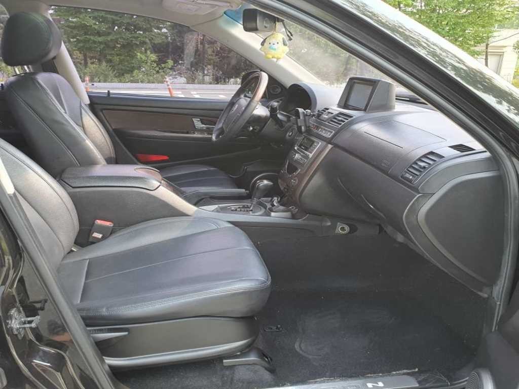 KG모빌리티(쌍용) 렉스턴 렉스턴W 2.0  4WD RX7 럭셔리 이미지 13
