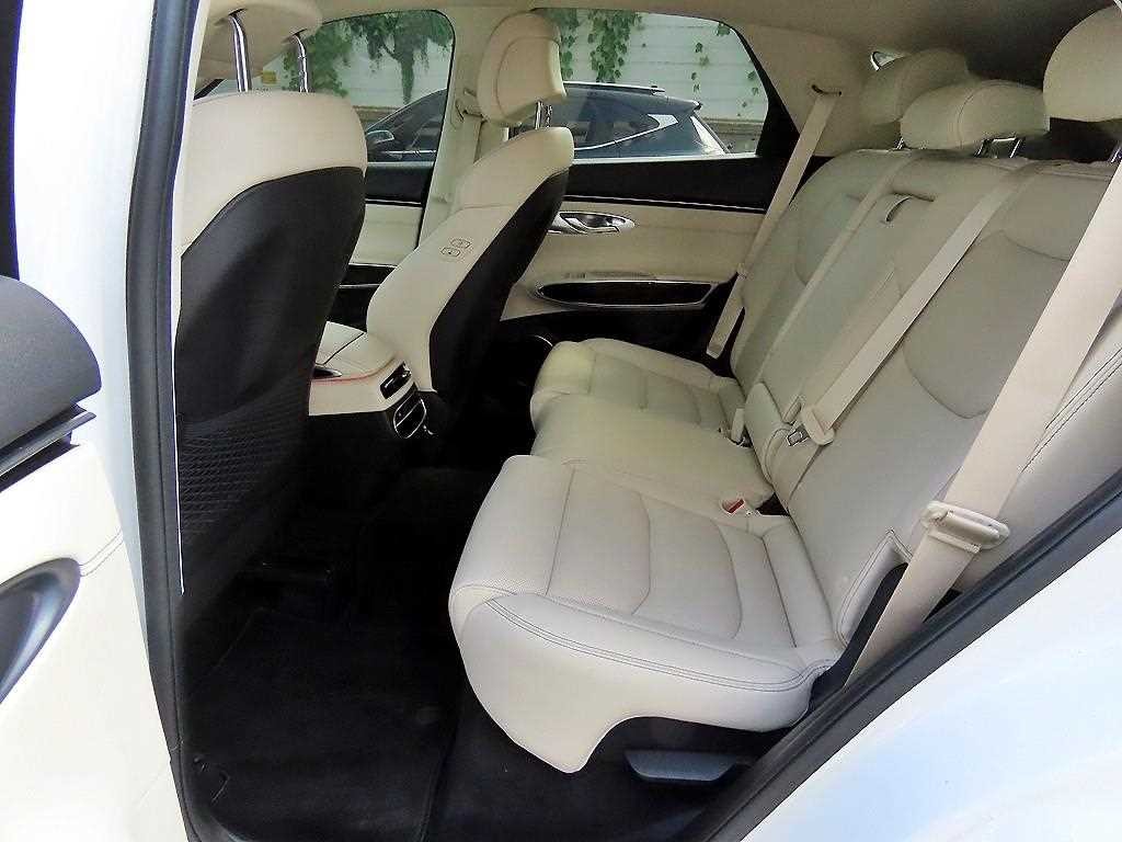 제네시스 GV70 2.5T 가솔린 AWD 기본형 이미지 6