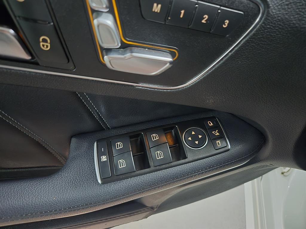 벤츠 E 클래스 E-클래스 W212 E220 블루텍 아방가르드 이미지 10