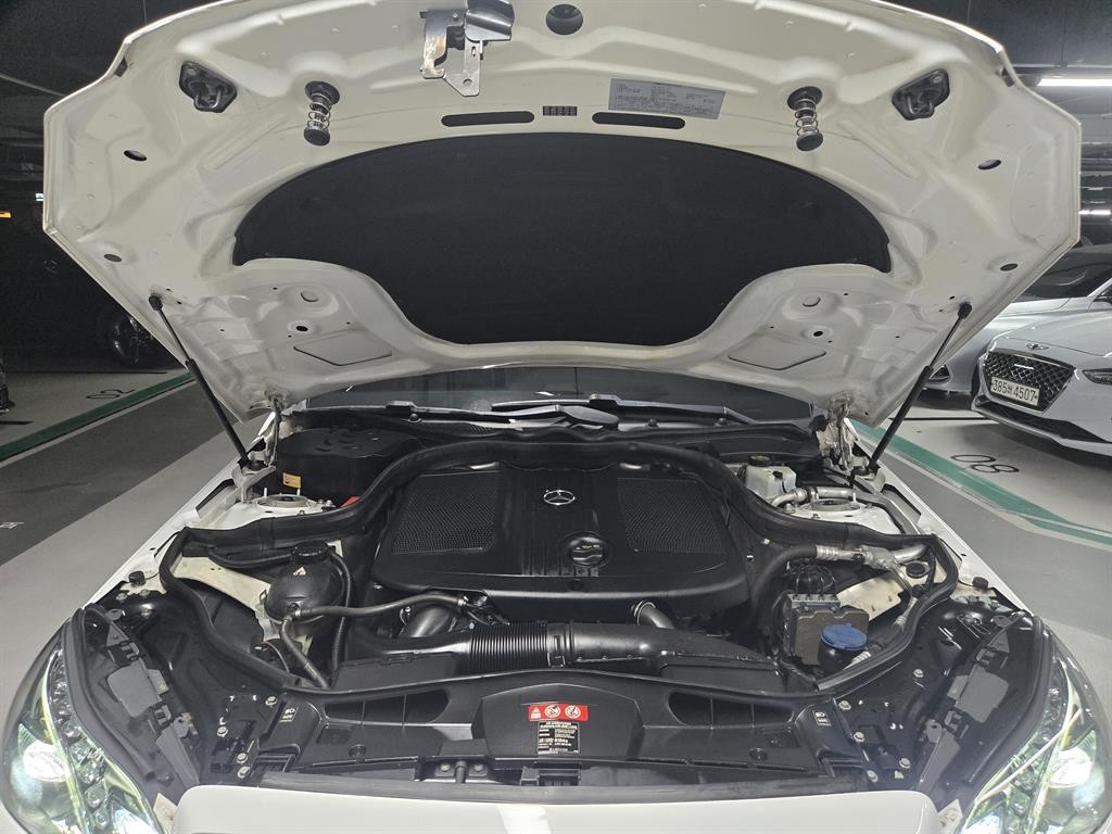 벤츠 E 클래스 E-클래스 W212 E220 블루텍 아방가르드 이미지 18