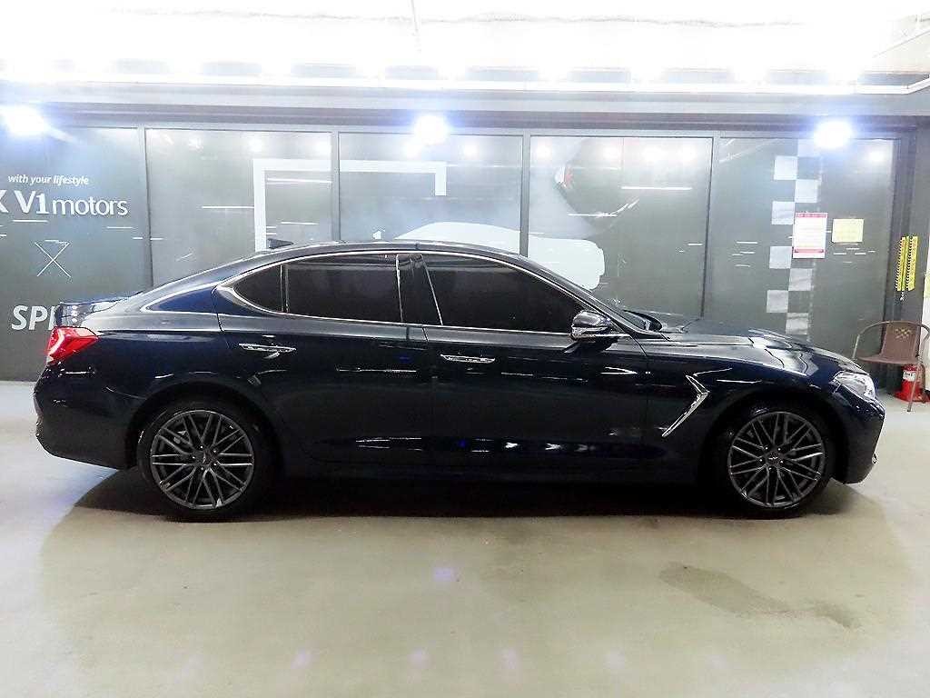 제네시스 G70 2.0T 어드밴스드 이미지 3