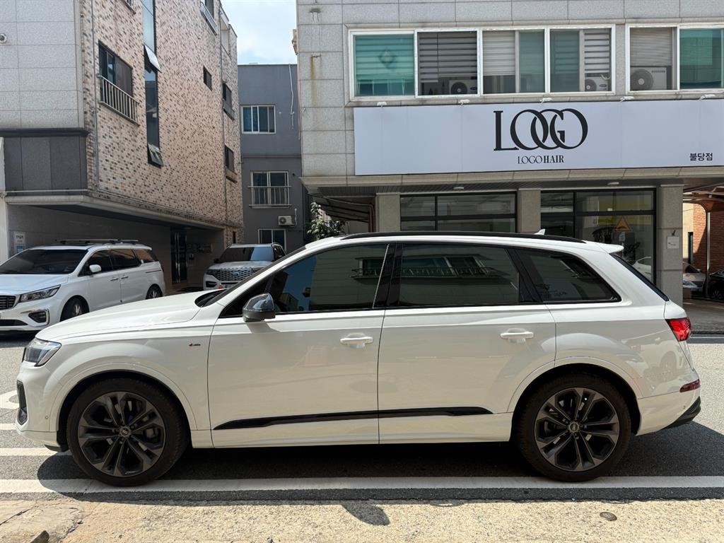 아우디 Q7 Q7 (4M) 50 TDI 콰트로 프리미엄 이미지 2