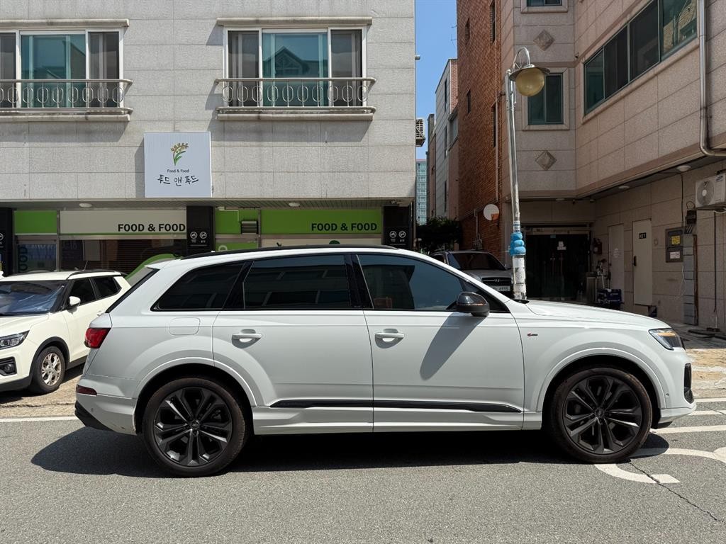 아우디 Q7 Q7 (4M) 50 TDI 콰트로 프리미엄 이미지 3