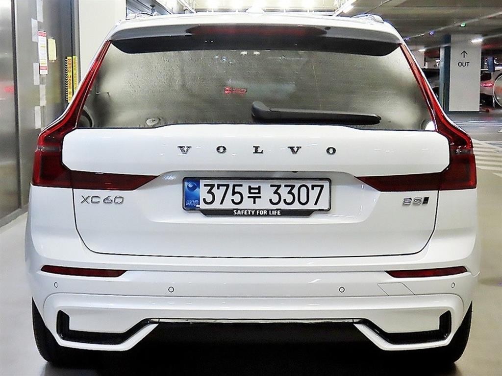 볼보 XC60 XC60(2세대) B6 AWD 울트라 브라이트 이미지 5