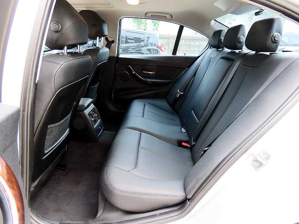 BMW 3시리즈 3시리즈 (F30) 320i 이미지 6