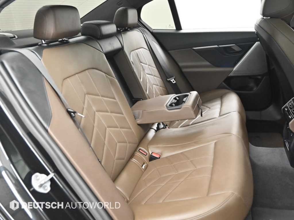 BMW 5시리즈 5시리즈 (G60) 520i 기본형 이미지 12