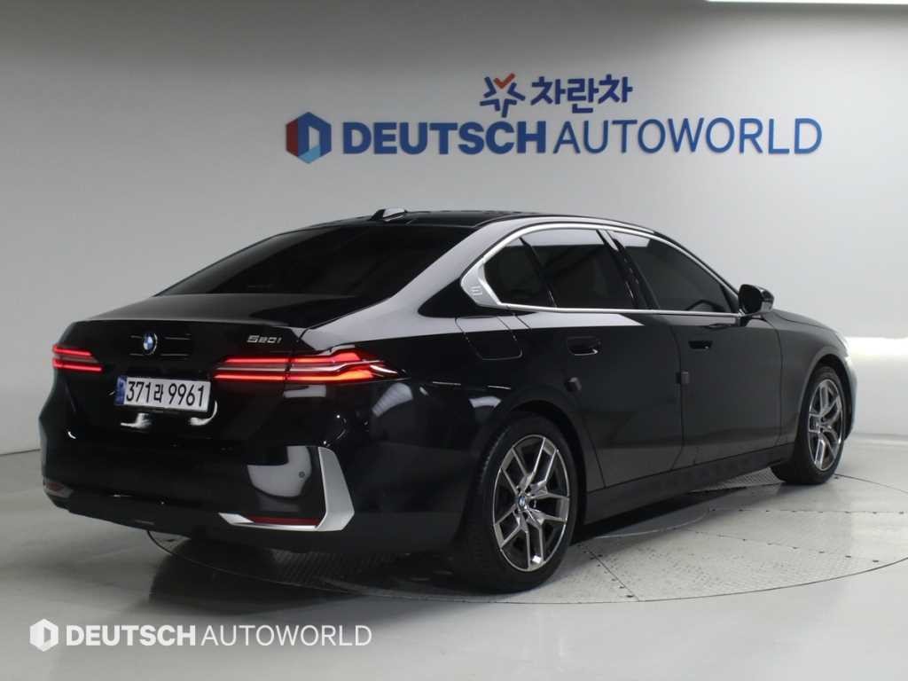BMW 5시리즈 5시리즈 (G60) 520i 기본형 이미지 3