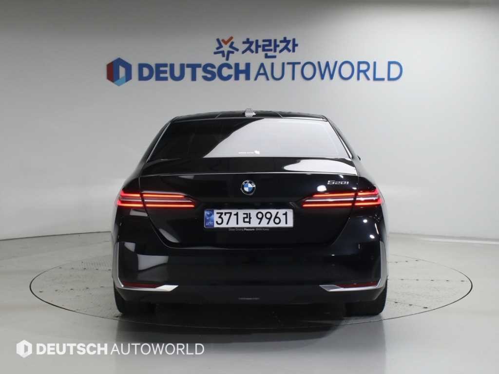 BMW 5시리즈 5시리즈 (G60) 520i 기본형 이미지 5