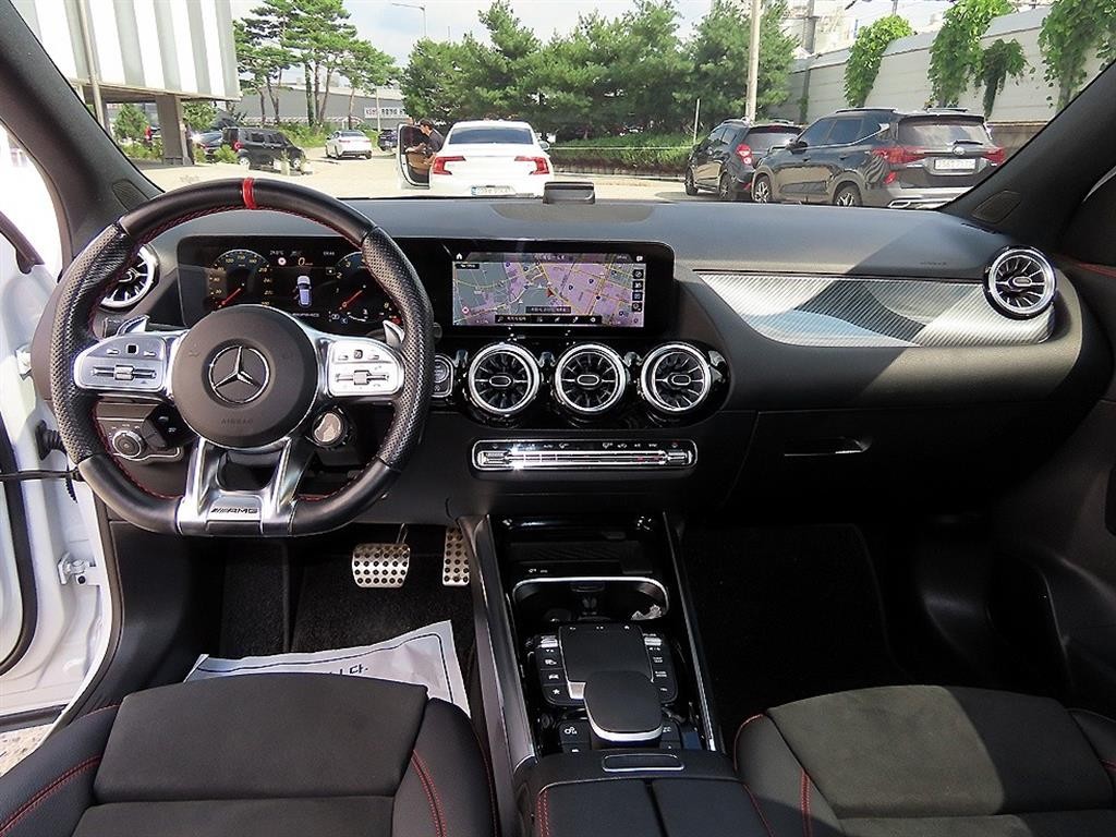 벤츠 GLA 클래스 GLA클래스 H247 GLA45 AMG 4MATIC + 이미지 7