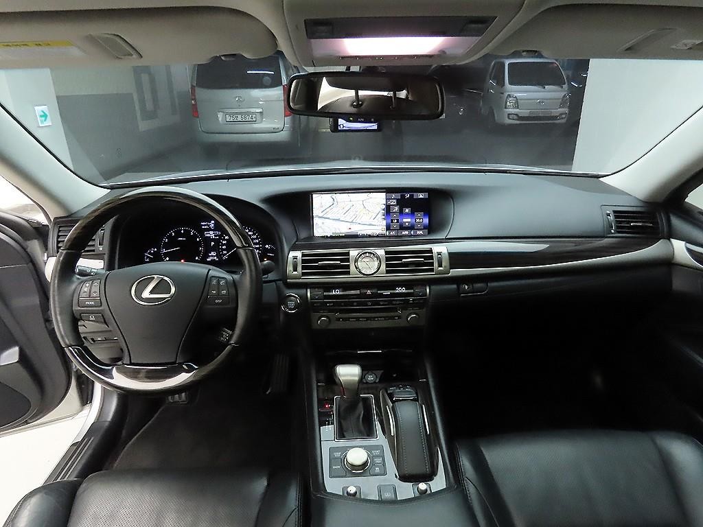 렉서스 LS LS460 슈프림 이미지 8