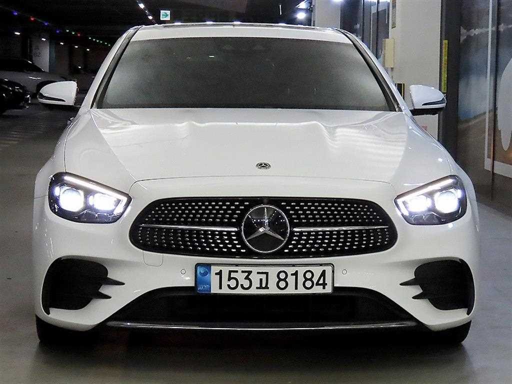 벤츠 E 클래스 E-클래스 W213 E220d 4MATIC AMG라인 이미지 2