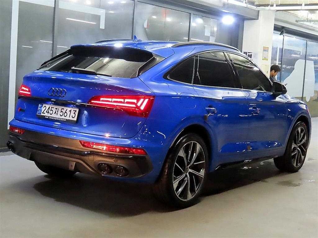 아우디 SQ5 SQ5 (FY) 3.0 TFSI 콰트로 스포트백 이미지 4