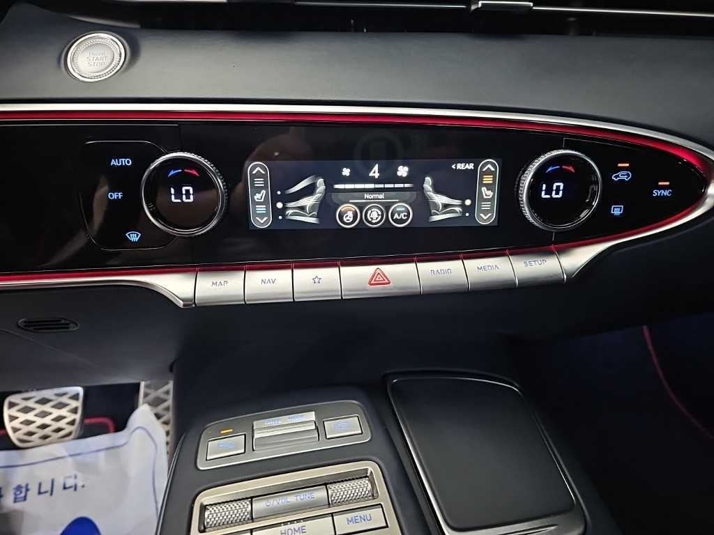 제네시스 GV70 2.5T 가솔린 2WD 스포츠 이미지 10