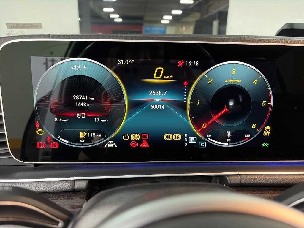 벤츠 GLE 클래스 GLE 클래스 W167 GLE 400d 4MATIC 쿠페 이미지 6
