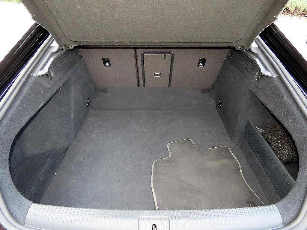 폭스바겐 아테온 2.0 TDI 엘레강스 프레스티지 4모션 이미지 17
