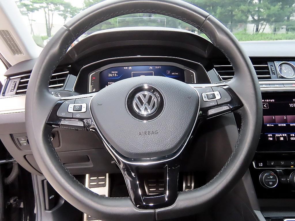 폭스바겐 아테온 2.0 TDI 엘레강스 프레스티지 4모션 이미지 8