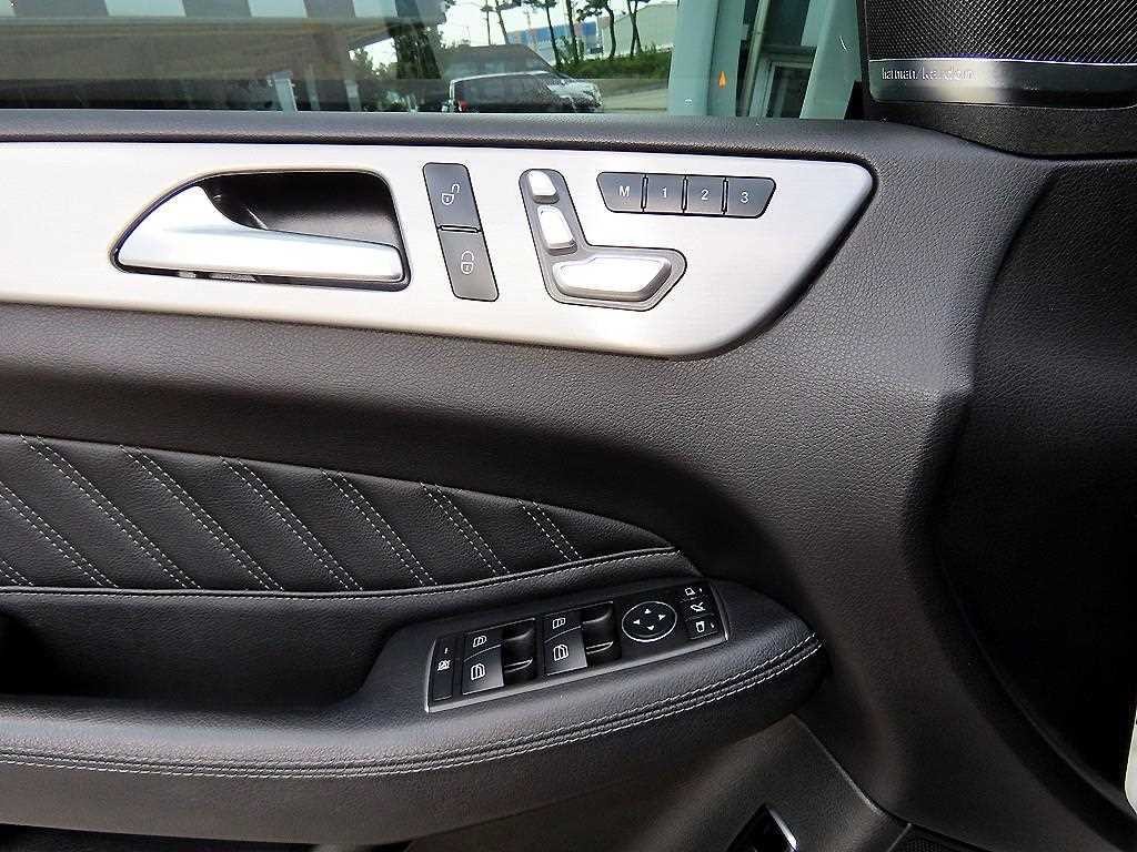 벤츠 GLE 클래스 GLE 클래스 W166 GLE 350 d 4MATIC 프리미엄 이미지 11