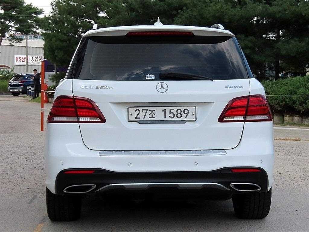 벤츠 GLE 클래스 GLE 클래스 W166 GLE 350 d 4MATIC 프리미엄 이미지 4