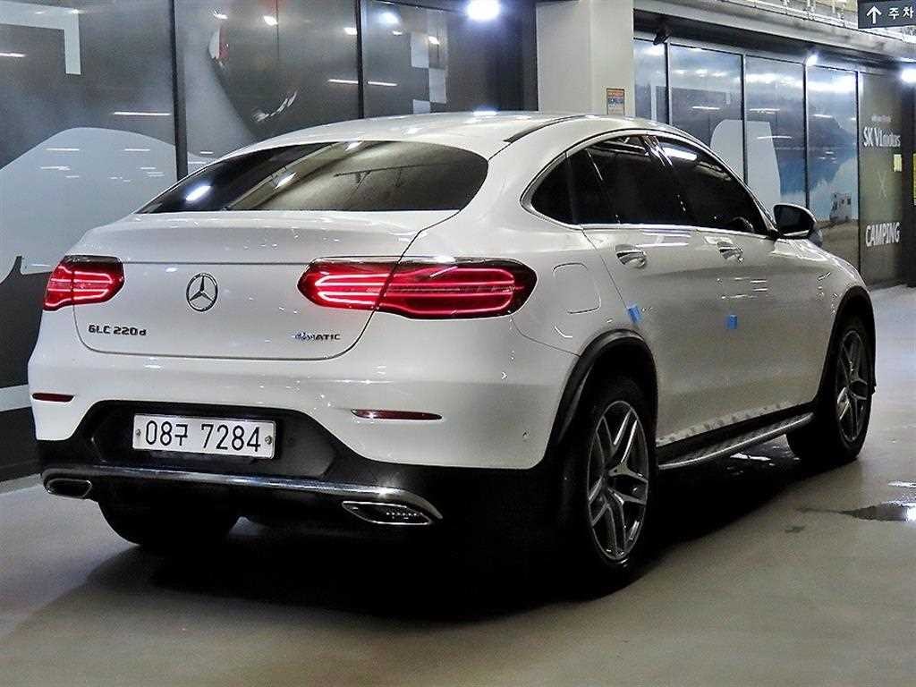 벤츠 GLC 클래스 GLC클래스 X253 GLC 220 d 4MATIC 쿠페 이미지 4