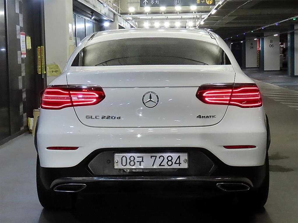 벤츠 GLC 클래스 GLC클래스 X253 GLC 220 d 4MATIC 쿠페 이미지 5