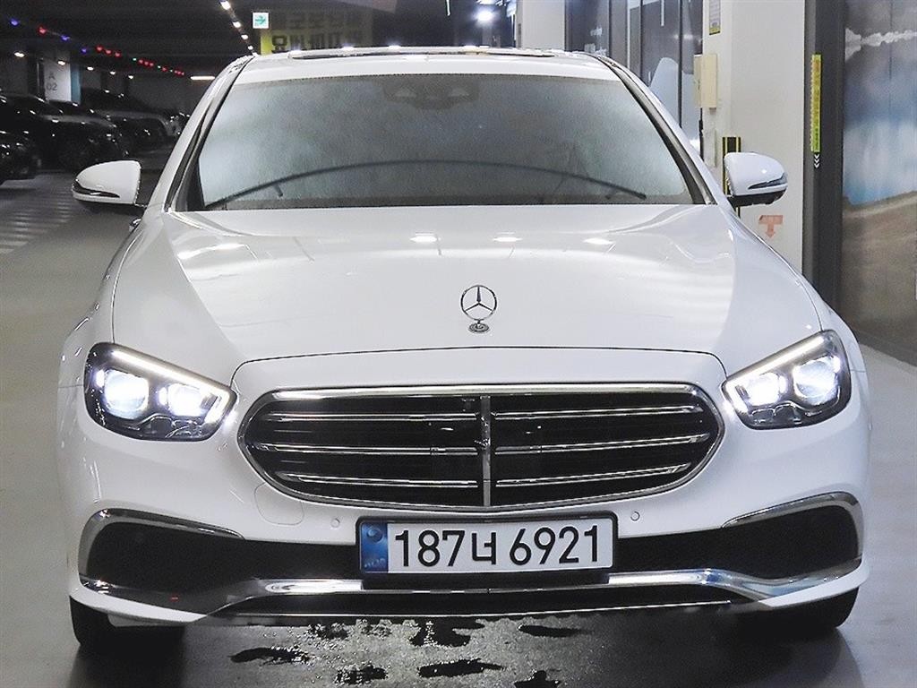 벤츠 E 클래스 E-클래스 W213 E250 익스클루시브 이미지 2