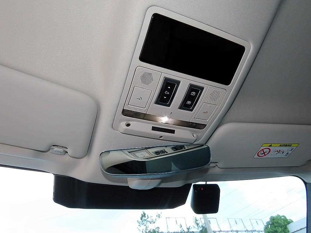 랜드로버 디펜더 디펜더 (L663) 90 D250 SE 이미지 15
