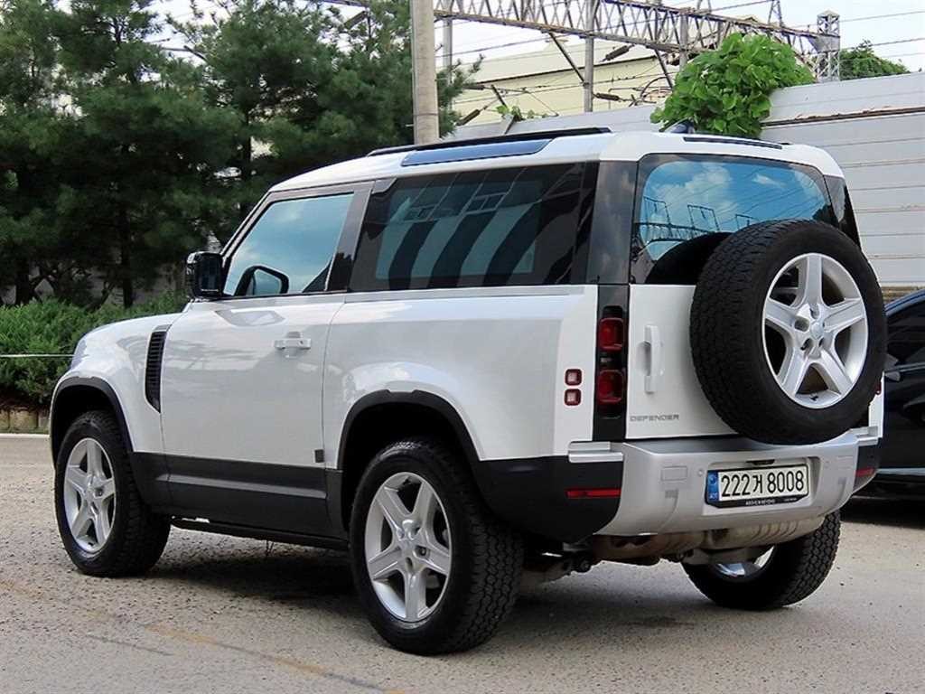 랜드로버 디펜더 디펜더 (L663) 90 D250 SE 이미지 3