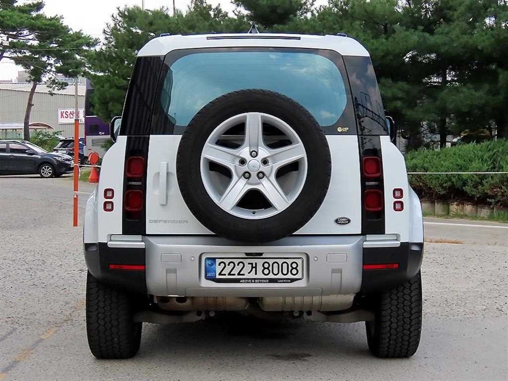 랜드로버 디펜더 디펜더 (L663) 90 D250 SE 이미지 4
