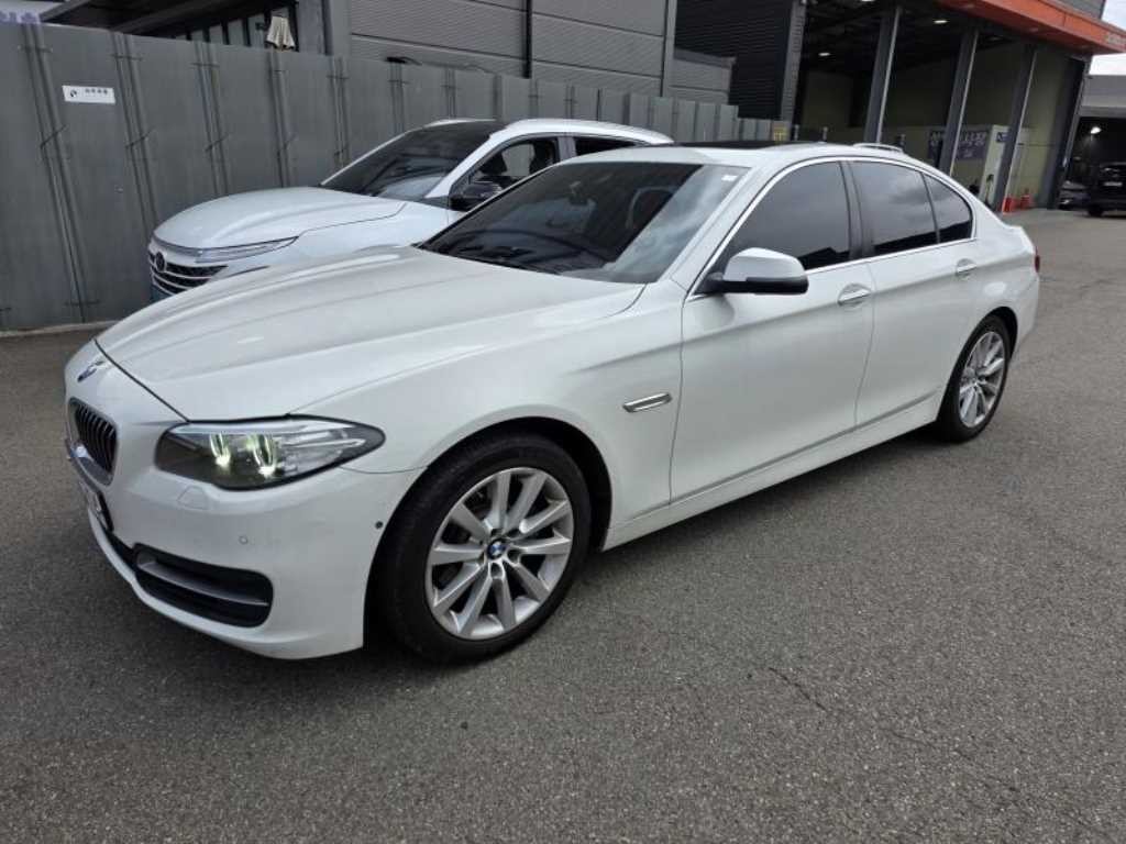 BMW 5시리즈 5시리즈 (F10) 528i xDrive 이미지 2